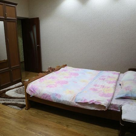 Srtashyan Apartments - Gorky Street Guiumri Exterior foto